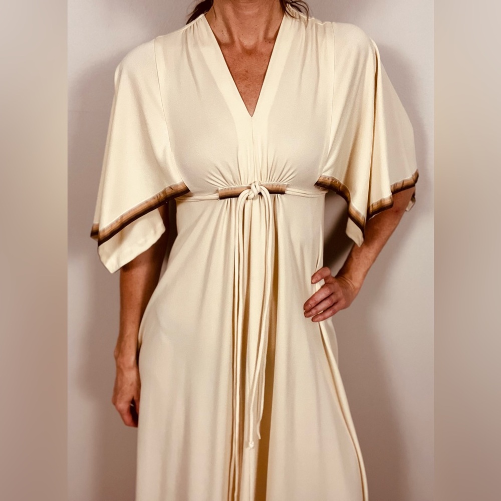 Vintage 1970s Boho Maxi Dress – Dramatic Handkerchief Sleeves – Size Medium